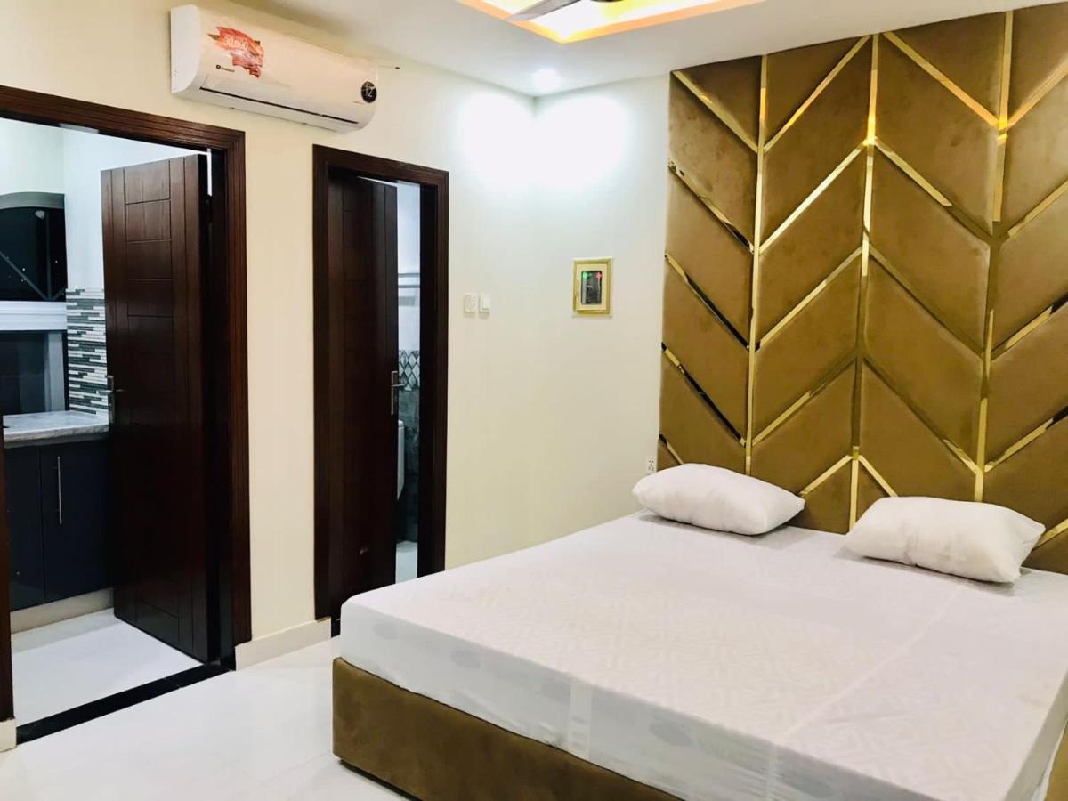 Premier Heights Jhelum Hotel ภายนอก รูปภาพ